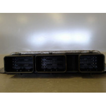 CALCULATEUR MOTEUR RENAULT CLIO