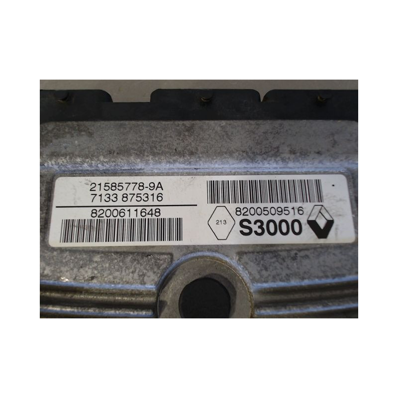 CALCULATEUR MOTEUR RENAULT MEGANE