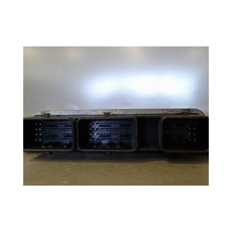 CALCULATEUR MOTEUR RENAULT MEGANE