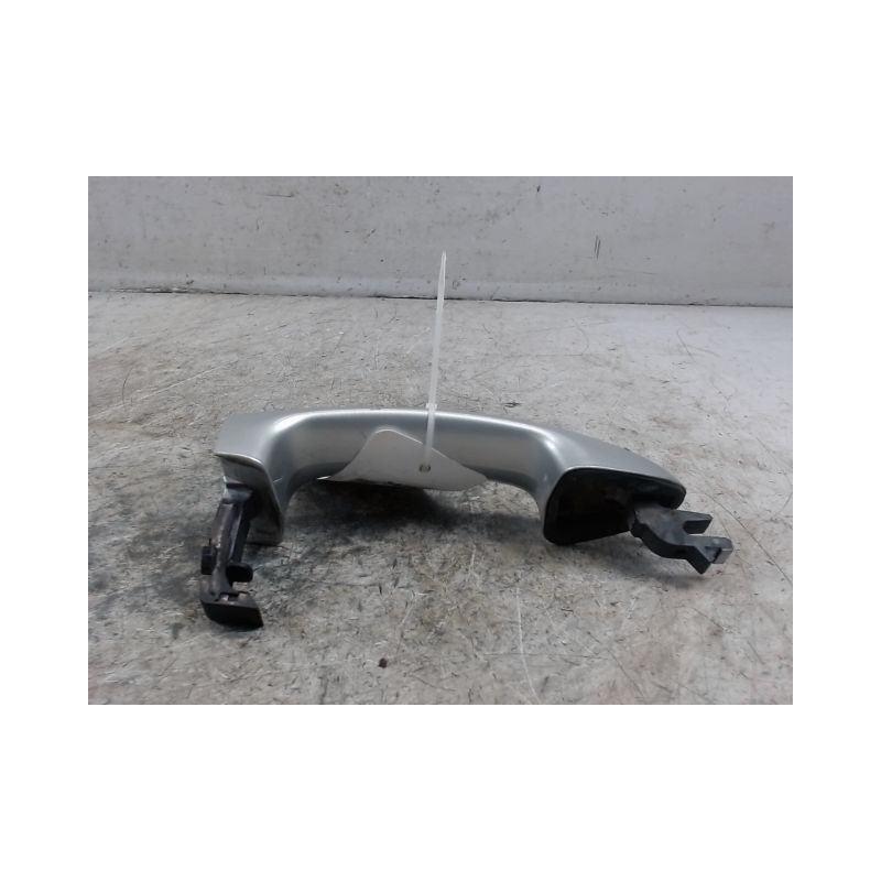 POIGNEE EXTERIEURE PORTE AVANT GAUCHE FORD FIESTA 2010-