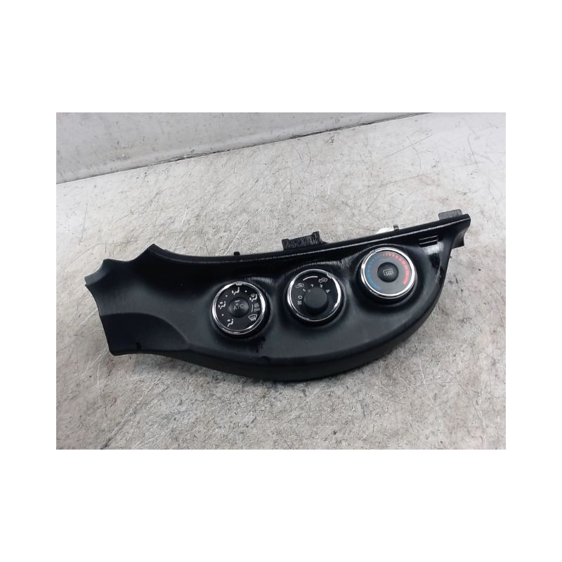 COMMANDE DE CHAUFFAGE TOYOTA YARIS II 2010-