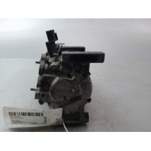 COMPRESSEUR AIR CONDITIONNE KIA VENGA 09-