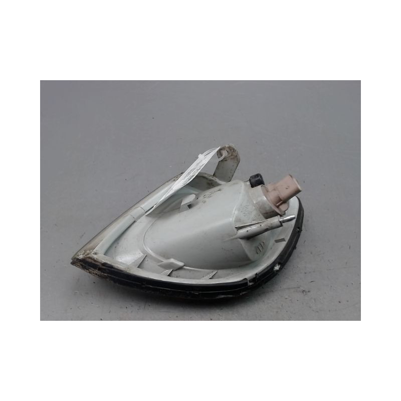 CLIGNOTANT DROIT HYUNDAI TRAJET MONOSP. 2000-2007