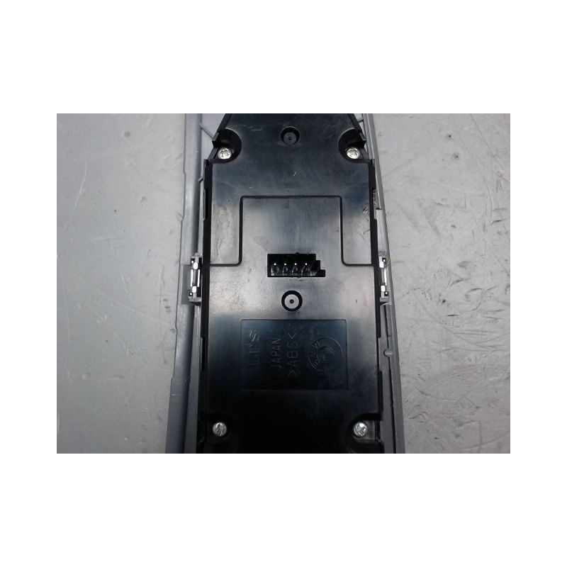 COMMANDE LEVE-GLACE PORTE AVG B.M.W. SERIE 5