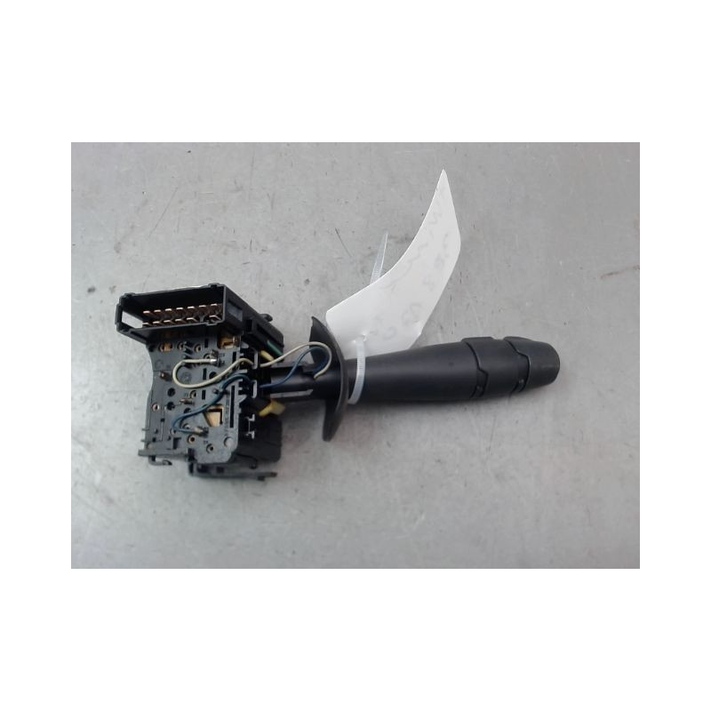 COMMANDE ECLAIRAGE RENAULT TWINGO II Phase 1 2007-2011