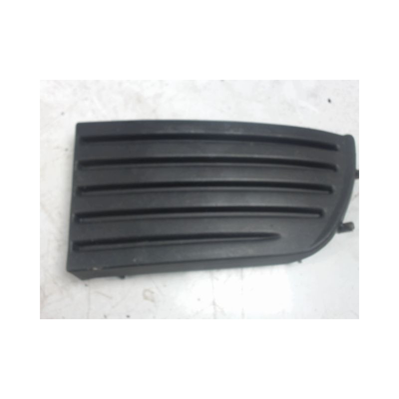 OBTURATEUR PHARE ADDITIONNEL GAUCHE PARE-CHOC AVANT NISSAN PRIMERA 97-99