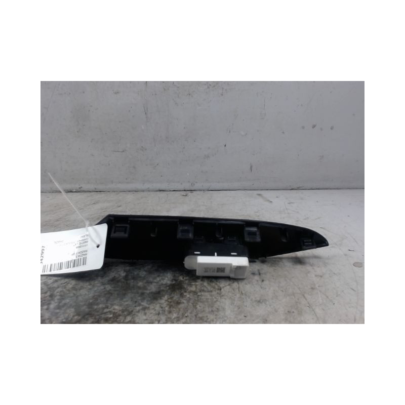 COMMANDE LEVE-GLACE PORTE AVD MAZDA MAZDA 3  5P