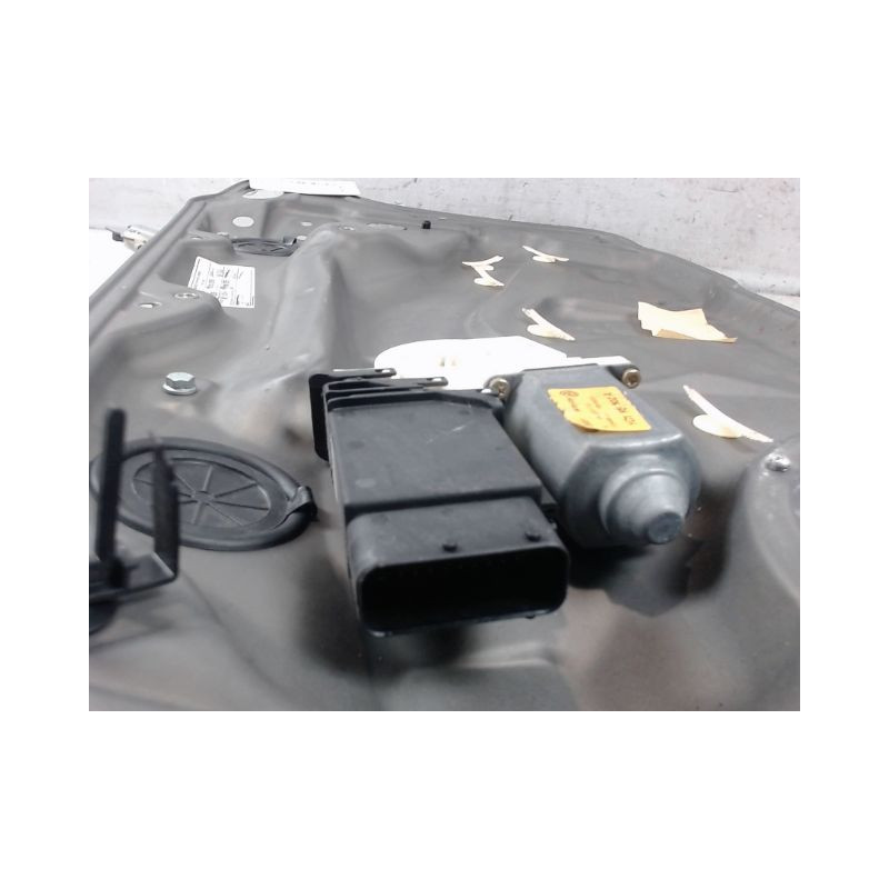 MECANISME+MOTEUR LEVE-GLACE AVANT DROIT VOLKSWAGEN GOLF IV 98-2004