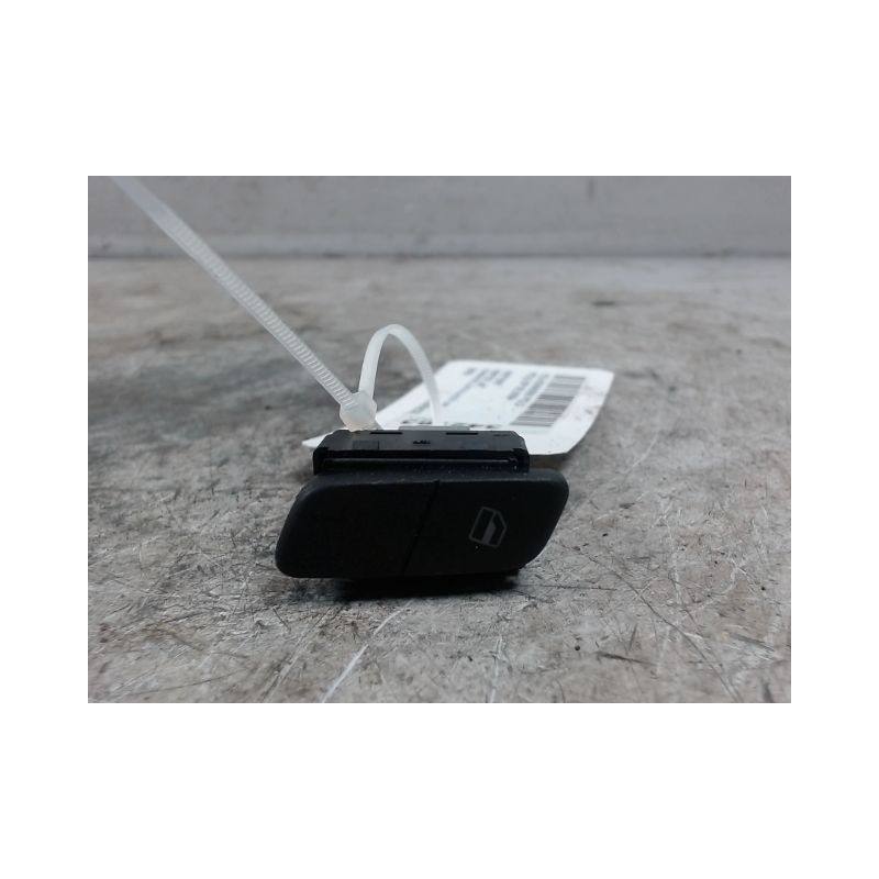 COMMANDE LEVE-GLACE PORTE AVD VOLKSWAGEN POLO 2005-