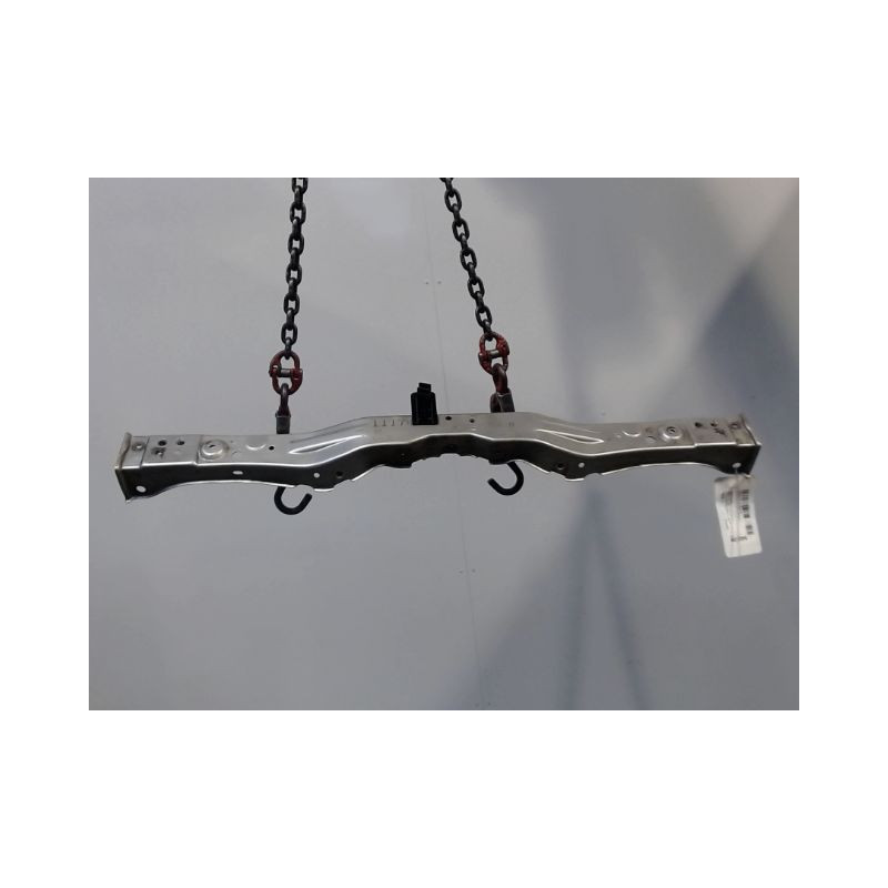 TRAVERSE SUPERIEURE ARMATURE AVANT TOYOTA AVENSIS 2003-