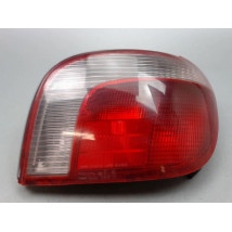FEU ARRIERE DROIT TOYOTA YARIS I Phase 1 1999-2003