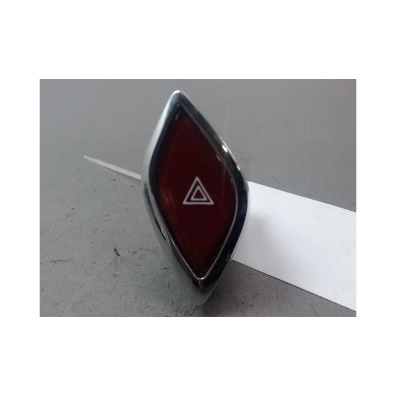 BOUTON DE WARNING CITROEN DS3 Phase 1 (A55) 2009-2014
