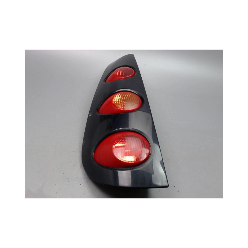 FEU ARRIERE GAUCHE  SMART FORFOUR II (453) 2014-...