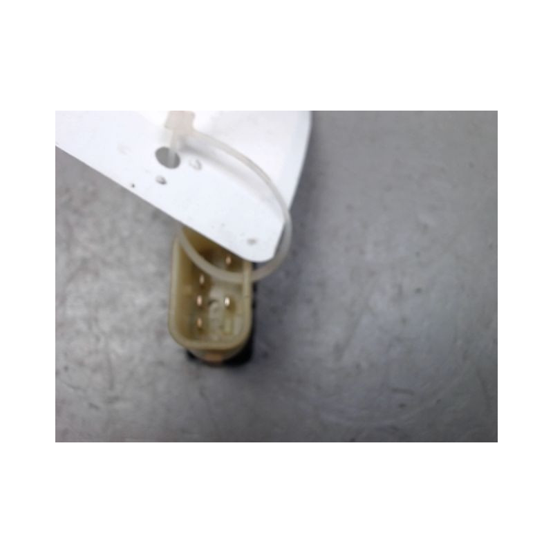 COMMANDE LEVE-GLACE PORTE AVD FORD FOCUS C-MAX 03-07