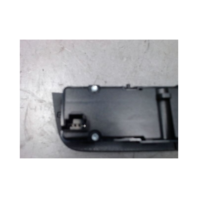 BOUTON DE WARNING MERCEDES CLASSE A
