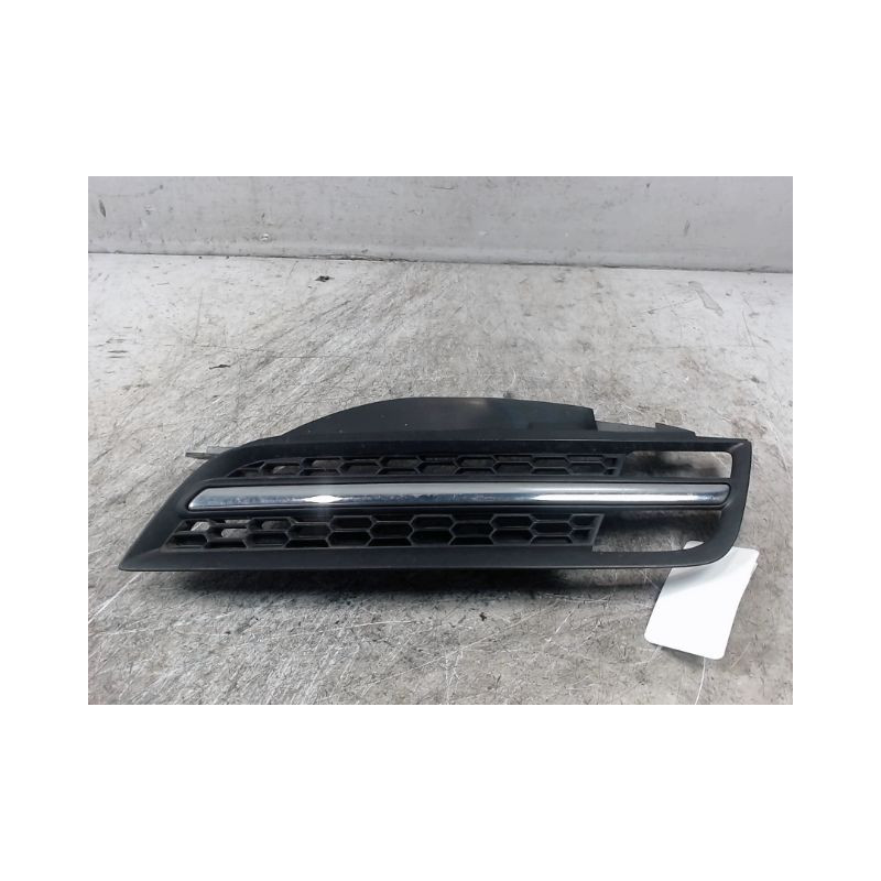GRILLE CALANDRE GAUCHE NISSAN MICRA 2005-2007