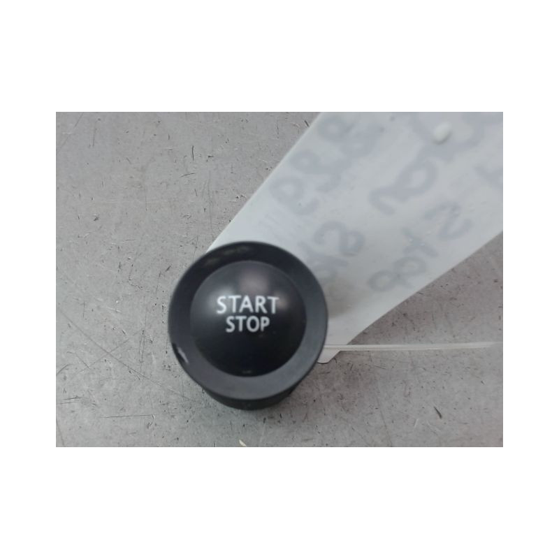 BOUTON DE DEMARRAGE RENAULT MEGANE II Phase 2 2006-2009