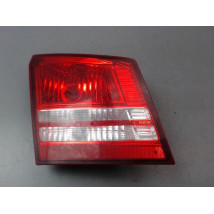 FEU ARRIERE INTERIEUR GAUCHE DODGE JOURNEY MONOSP. 2008-...