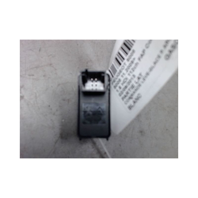 COMMANDE LEVE-GLACE PORTE ARG PEUGEOT 5008 2009-