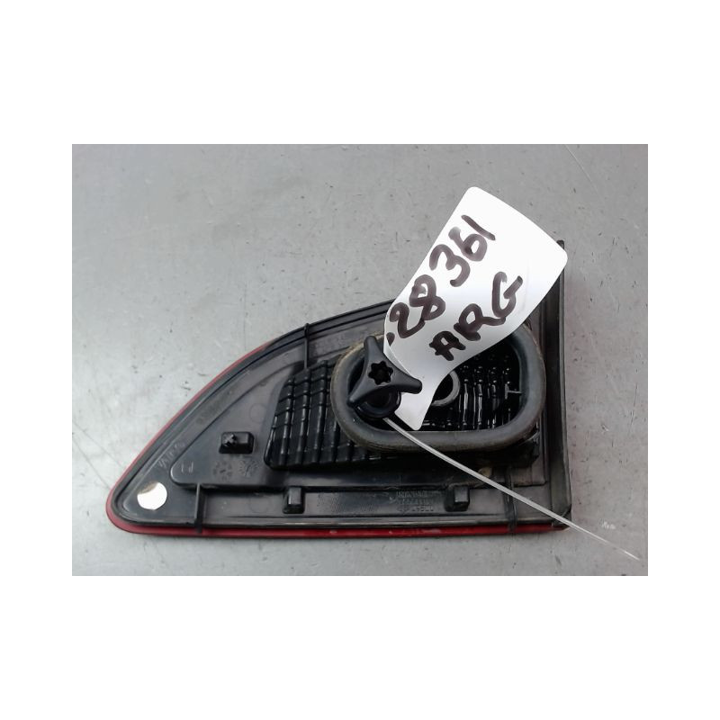FEU ARRIERE INTERIEUR GAUCHE RENAULT SCENIC MONOSP. III Phase 1 2009-2011