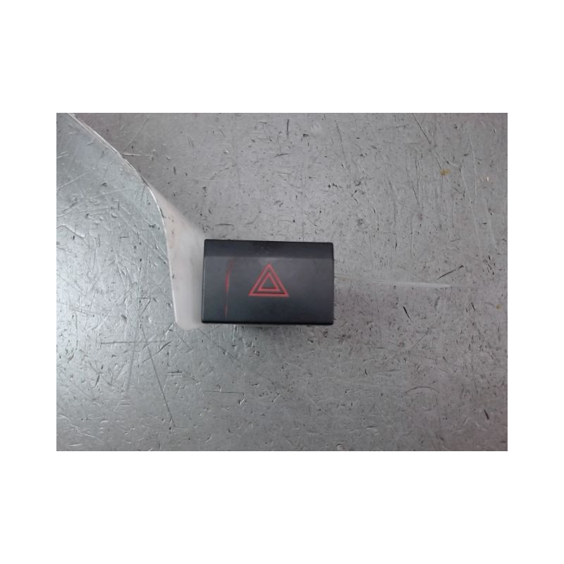 BOUTON DE WARNING VOLKSWAGEN POLO V Phase 1 (6R) 2009-...