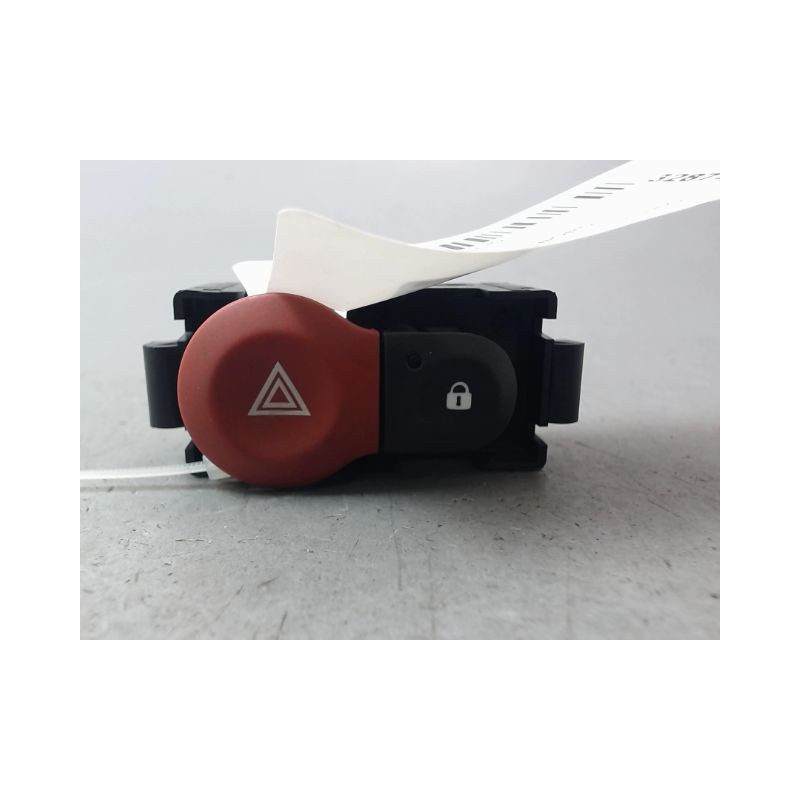 BOUTON DE WARNING RENAULT CLIO III Phase 2 2009-2014