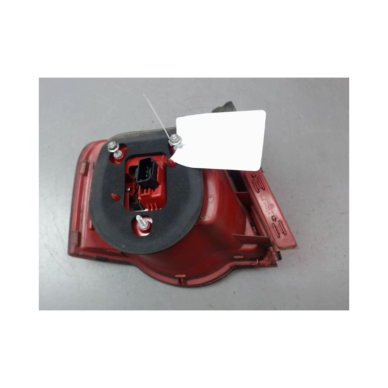 FEU ARRIERE DROIT VOLKSWAGEN PASSAT BERL. V 2005-2010