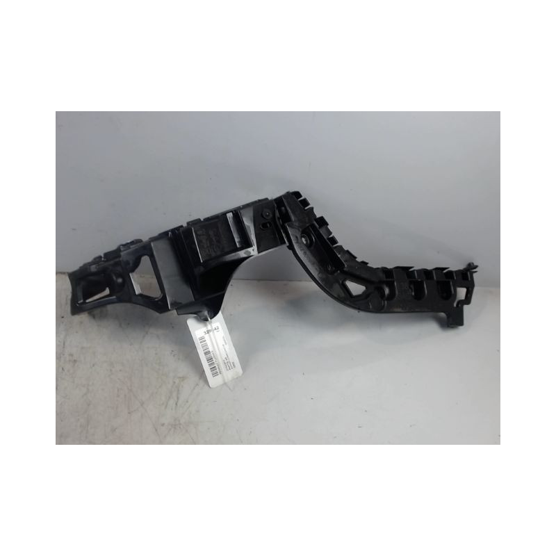 SUPPORT DROIT PARE-CHOC ARRIERE  RENAULT FLUENCE
