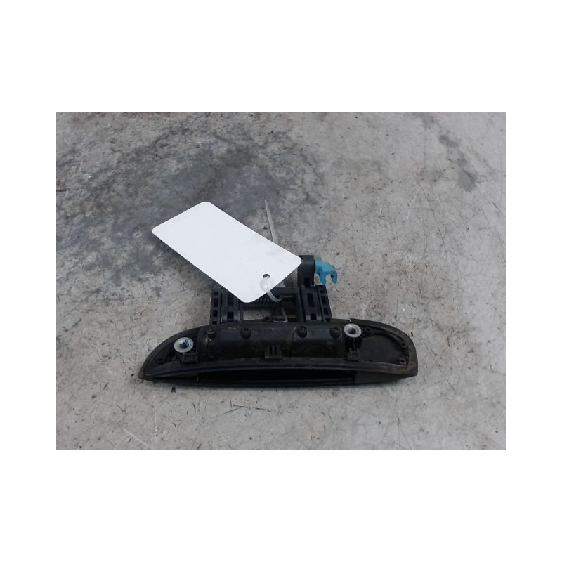 POIGNEE EXTERIEURE PORTE AVANT DROIT HYUNDAI I10