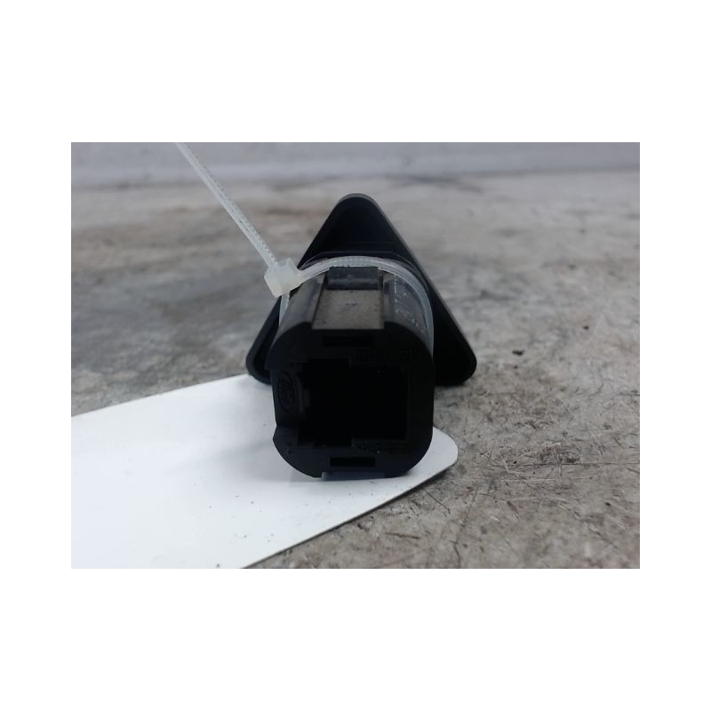 BOUTON DE WARNING FORD FUSION