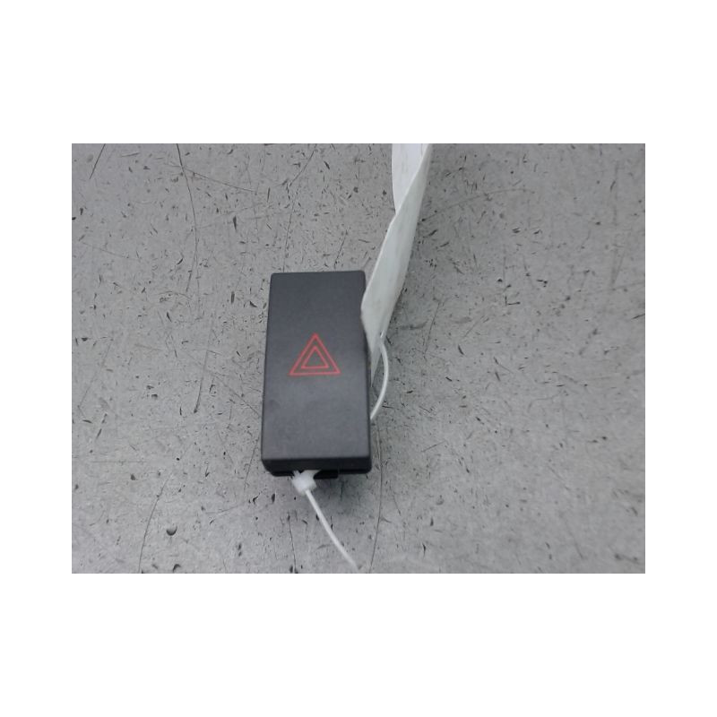 BOUTON DE WARNING FORD TRANSIT 350MJ 2006-