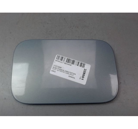 VOLET DE TRAPPE CARBURANT