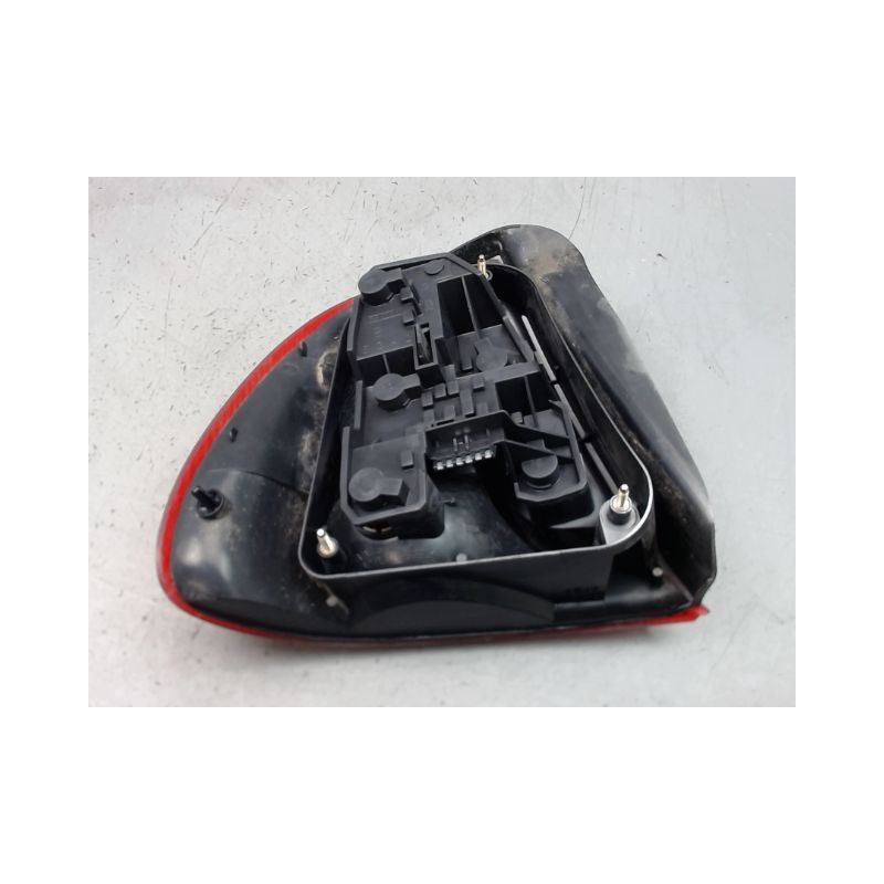 FEU ARRIERE DROIT ROVER 45 BERL. Phase 1 2000-2004