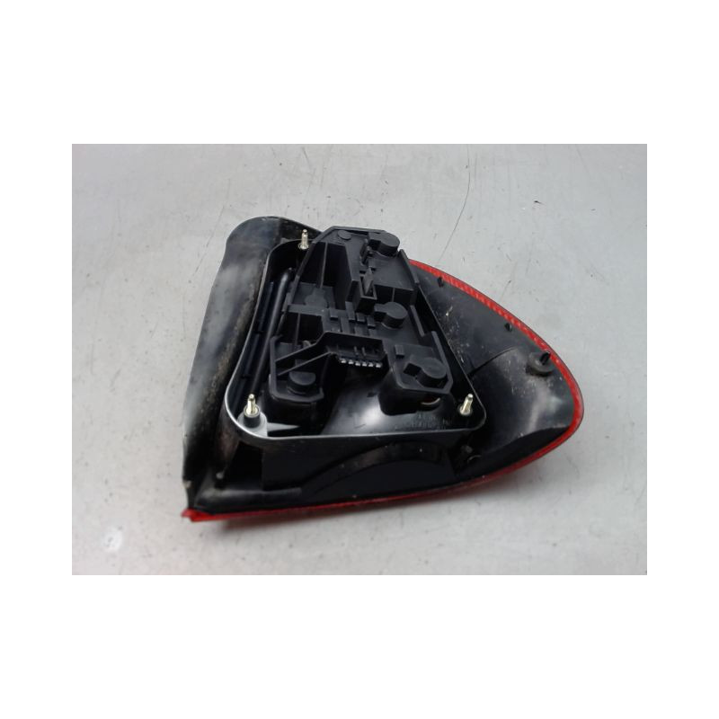 FEU ARRIERE GAUCHE  ROVER 45 BERL. Phase 1 2000-2004