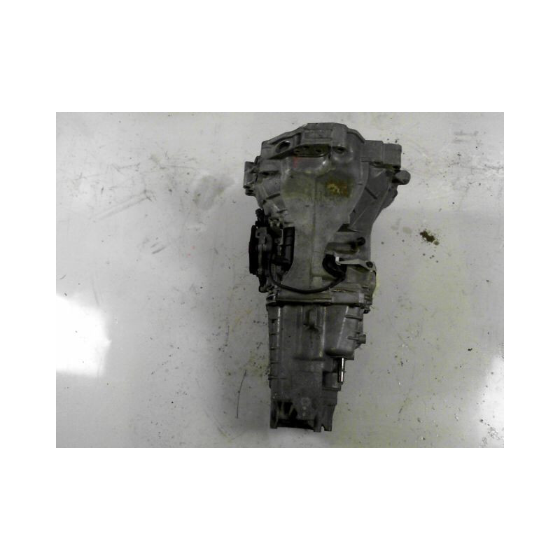 BOITE A VITESSE MECANIQUE VOLKSWAGEN PASSAT BREAK 97-2000 1.9 TDI