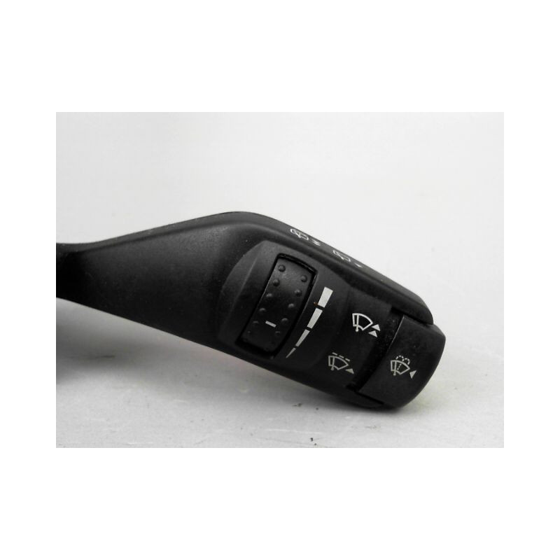 COMMANDE ESSUIE GLACE FORD FOCUS SW 2005-2007