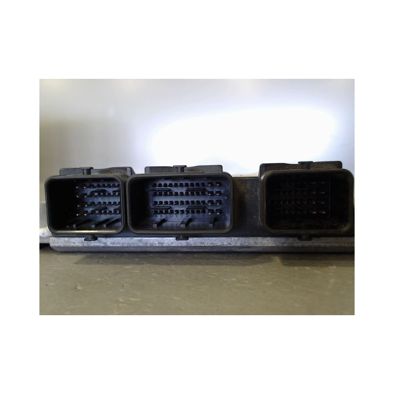 CALCULATEUR MOTEUR PEUGEOT 406