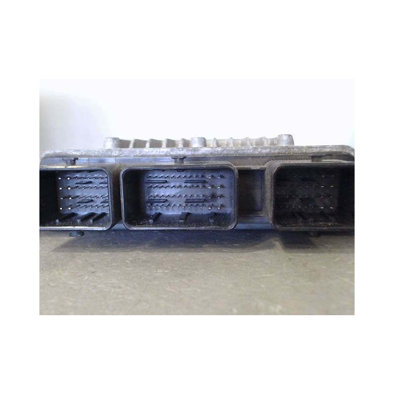 CALCULATEUR MOTEUR FORD FIESTA