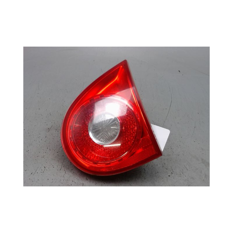 FEU ARRIERE INTERIEUR DROIT VOLKSWAGEN GOLF V (1K) 2003-2008