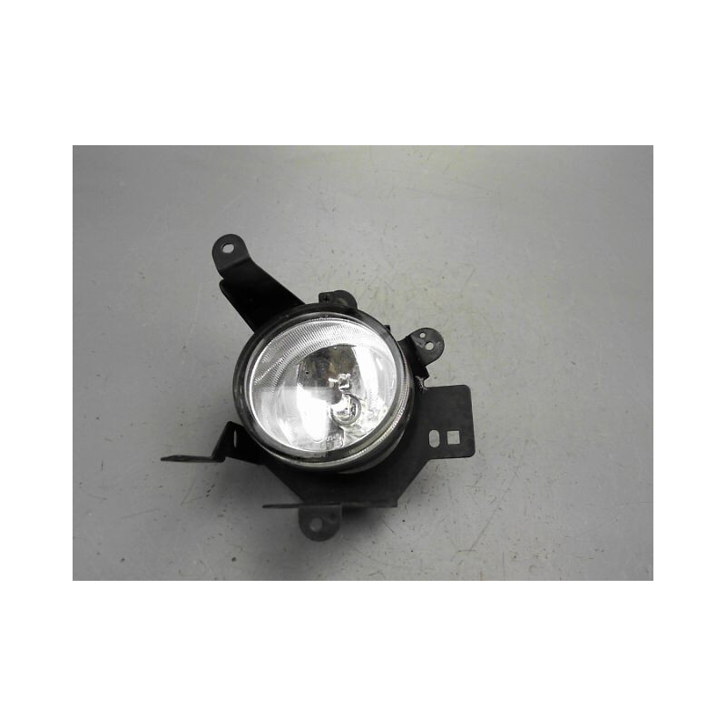 PHARE ANTIBROUILLARD AVANT GAUCHE MITSUBISHI GRANDIS