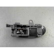 POIGNEE INTERIEURE PORTE AVANT DROIT PEUGEOT 107