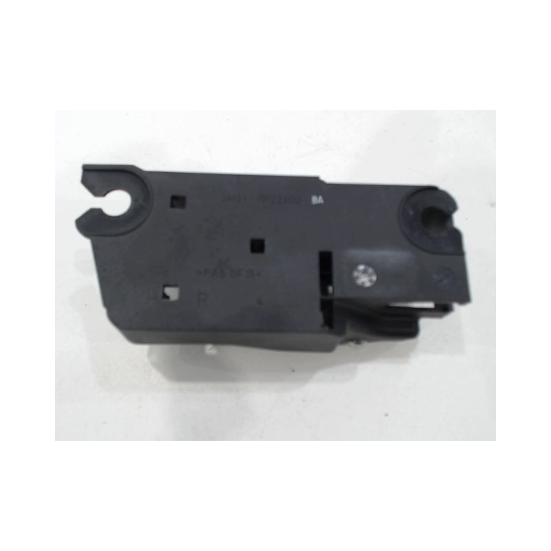 POIGNEE INTERIEURE PORTE AVANT DROIT FORD FOCUS