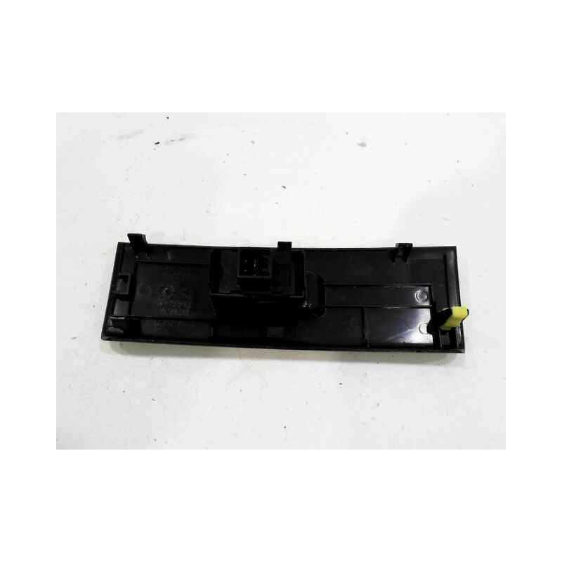 COMMANDE LEVE-GLACE PORTE AVD TOYOTA COROLLA