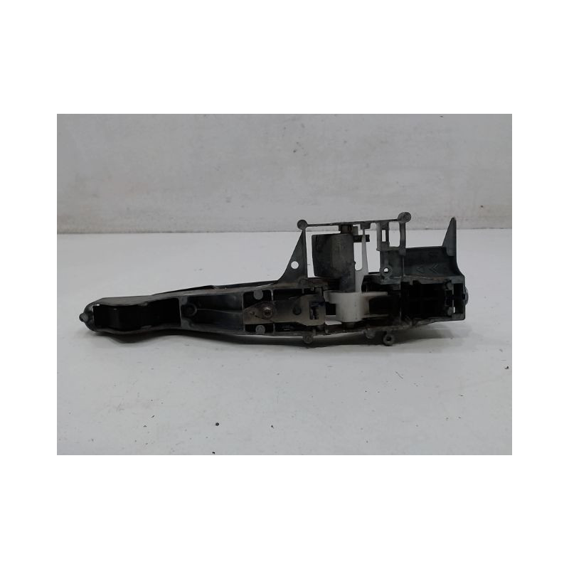 POIGNEE EXTERIEURE PORTE AVANT DROIT PEUGEOT 207