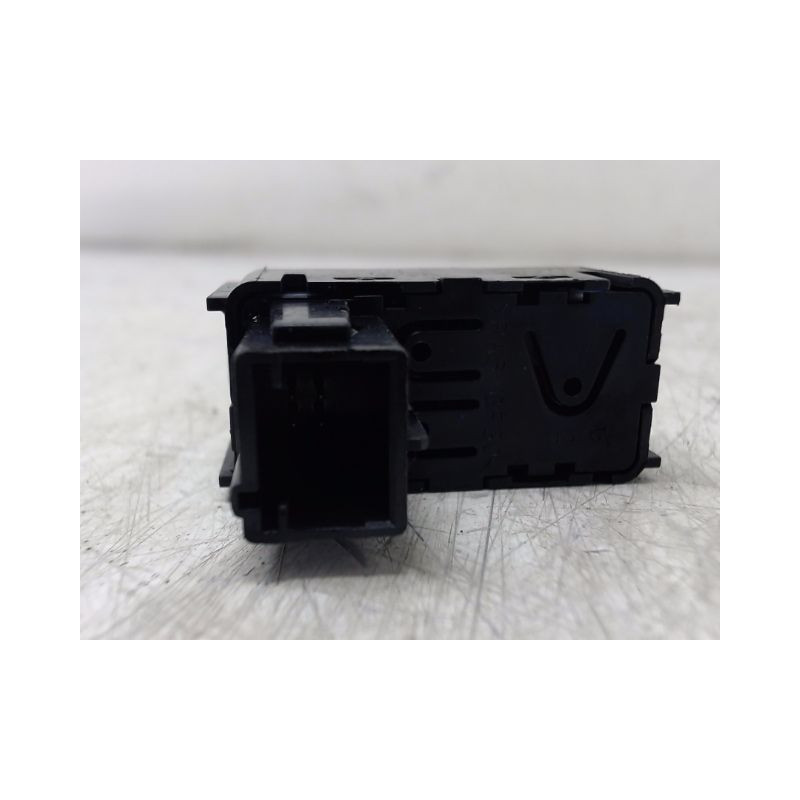COMMANDE LEVE-GLACE PORTE AVD CITROEN C4
