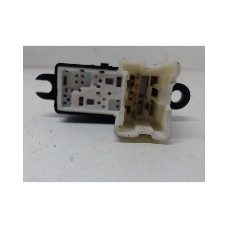 COMMANDE LEVE-GLACE PORTE AVD NISSAN MICRA 2003-2005
