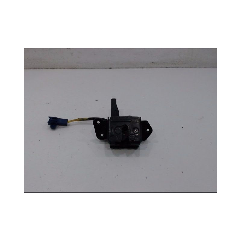 SERRURE HAYON  TOYOTA YARIS 2005-