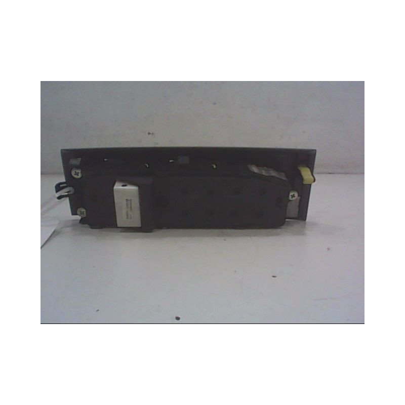 COMMANDE LEVE-GLACE PORTE AVG TOYOTA COROLLA VERSO 2007-