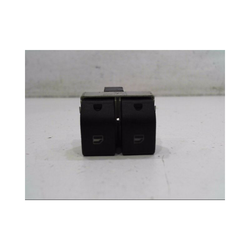 COMMANDE LEVE-GLACE PORTE AVG VOLKSWAGEN FOX