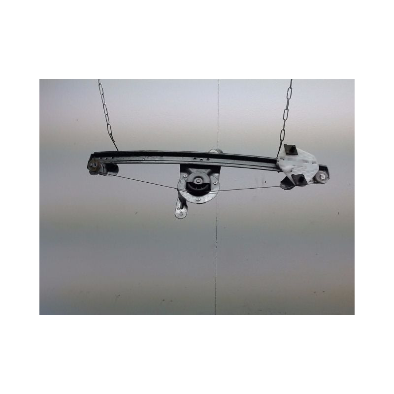 MECANISME+MOTEUR LEVE-GLACE AVANT DROIT DACIA LOGAN 4 P 05-08